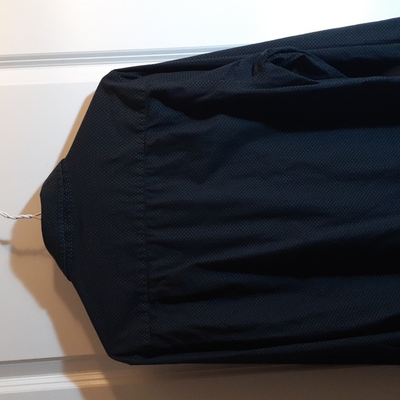 Airwalk Button Down Slim Fit Shirt - Picture 4 of 5